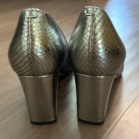 Marc Fisher Metallic Silver Heels - Picture 4 of 7